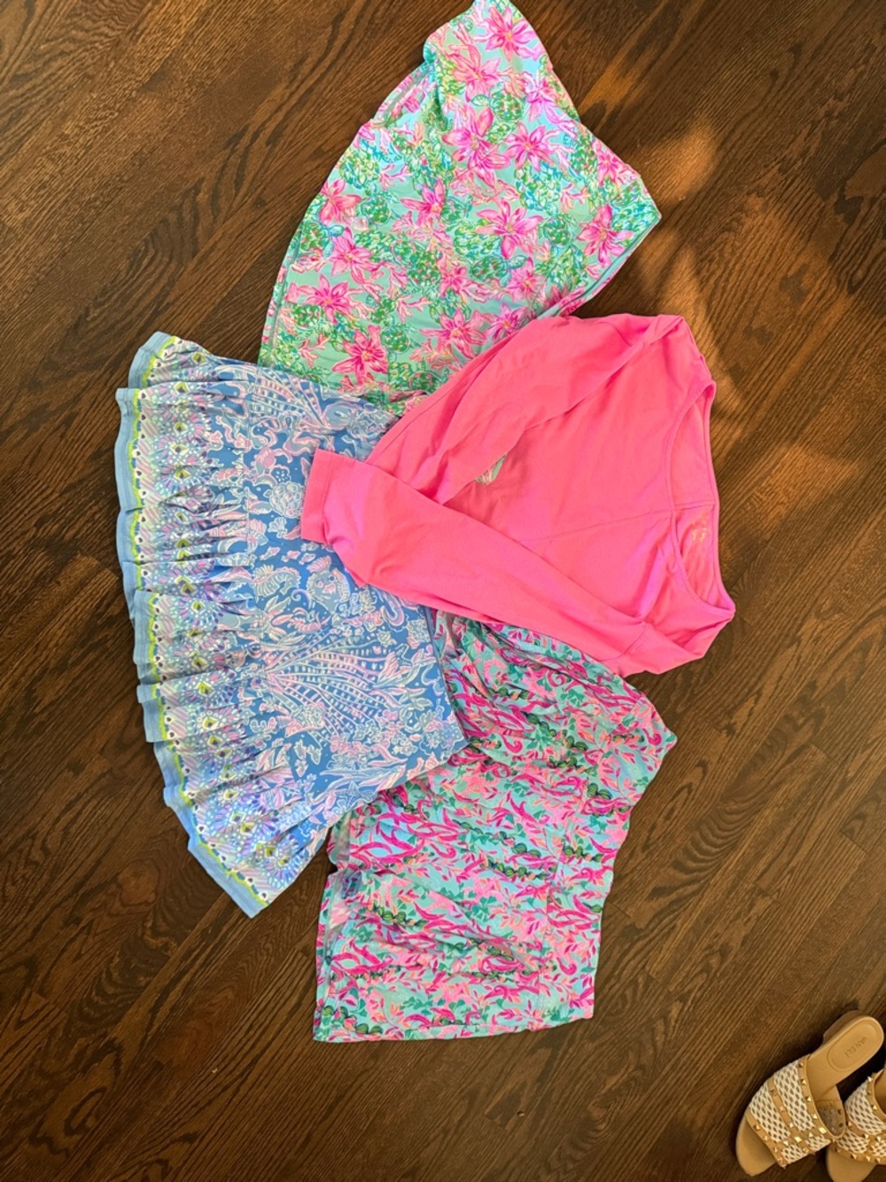 Women’s Lilly Pulitzer performance top and 3 luxletic Lilly Pulitzer skorts